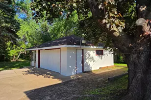 448 White Bear Ave N, Saint Paul, MN 55106 - Photo 2