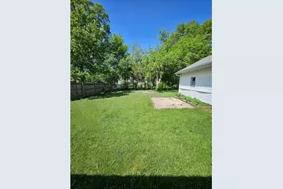 809 Park Avenue, Morris, MN 56267 - Photo 4