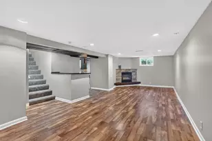 3633 Lowry Ave N, Robbinsdale, MN 55422 - Photo 6