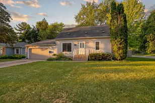 3633 Lowry Ave N, Robbinsdale, MN 55422 - Photo 4