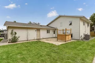 1004 6th St NW, Dodge Center, MN 55927 - Photo 4