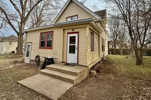 227 1st Ave SE, Glenwood, MN 56334 - Photo 2