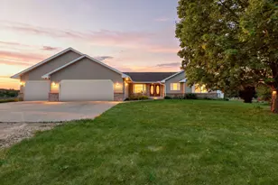 440 Kuntz Dr, Independence, MN 55359 - Photo 2