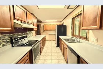 4424 Highway 212, Montevideo, MN 56265 - Photo 6