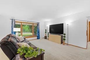 6971 W 192nd Ave, Eden Prairie, MN 55346 - Photo 4