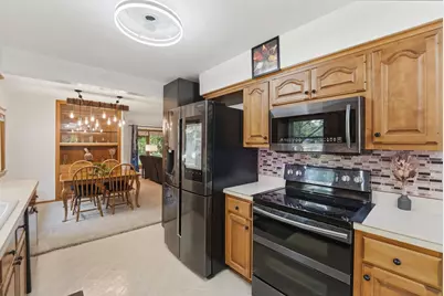 6971 W 192nd Avenue, Eden Prairie, MN 55346 - Photo 8
