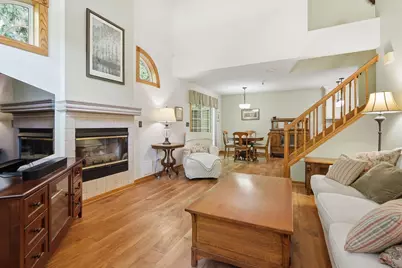 18091 Settlers Way, Eden Prairie, MN 55347 - Photo 4
