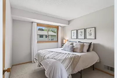4448 Woodgate Point, Eagan, MN 55122 - Photo 14