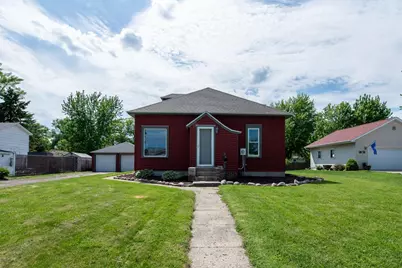 908 3rd Street SW, Waseca, MN 56093 - Photo 1