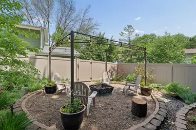 503 Laredo Lane, Chanhassen, MN 55317 - Photo 2