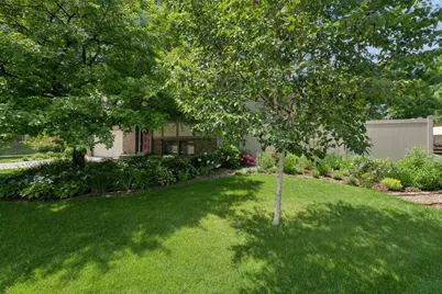 503 Laredo Lane, Chanhassen, MN 55317 - Photo 12