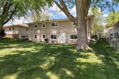 437 13th Street NE, Owatonna, MN 55060 - Photo 6
