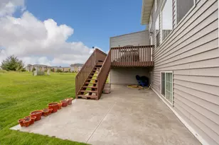2395 Alysheba Ct, Shakopee, MN 55379 - Photo 28