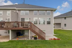 2395 Alysheba Ct, Shakopee, MN 55379 - Photo 30