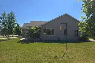 698 Westland Ln, New London, MN 56273 - Photo 10
