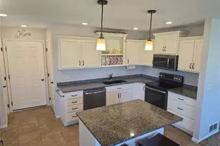 698 Westland Ln, New London, MN 56273 - Photo 2