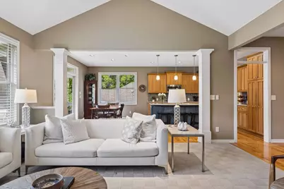 10565 Water Lily Lane, Woodbury, MN 55129 - Photo 4