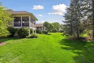 10565 Water Lily Ln, Woodbury, MN 55129 - Photo 66