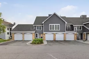 6048 Chasewood Pkwy, Minnetonka, MN 55343 - Photo 2
