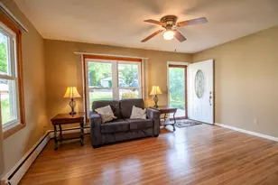 912 E Highland Ave, Fergus Falls, MN 56537 - Photo 24