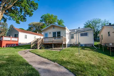 912 E Highland Avenue, Fergus Falls, MN 56537 - Photo 8