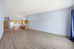 3404 38th St S, Moorhead, MN 56560 - Photo 4