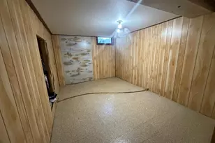 891 Winnie Ave, Windom, MN 56101 - Photo 16