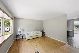 8142 Homestead Ave S, Cottage Grove, MN 55016 - Photo 4