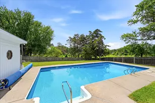 8142 Homestead Ave S, Cottage Grove, MN 55016 - Photo 2