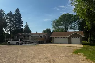 1102 4th St SE, Little Falls, MN 56345 - Photo 2
