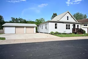 128 Washington St, Rollingstone, MN 55969 - Photo 2