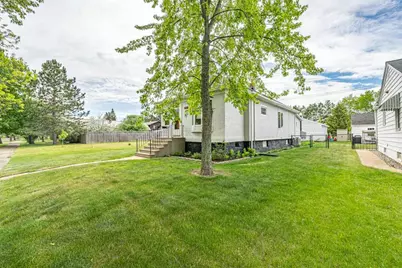 3219 4th Avenue W, Hibbing, MN 55746 - Photo 38