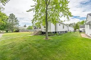 3219 4th Ave W, Hibbing, MN 55746 - Photo 38