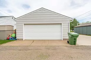 3219 4th Ave W, Hibbing, MN 55746 - Photo 42