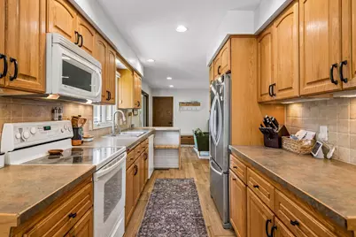 10011 Abbott Avenue S, Bloomington, MN 55431 - Photo 12