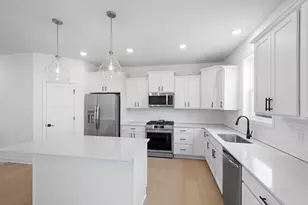9501 Lydia Ln, Elko New Market, MN 55020 - Photo 2