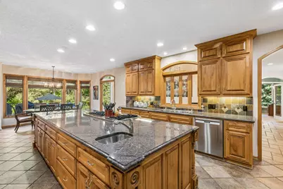 23 Scotch Pine Circle, North Oaks, MN 55127 - Photo 4
