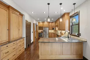 10057 Raleigh Ct, Woodbury, MN 55129 - Photo 6