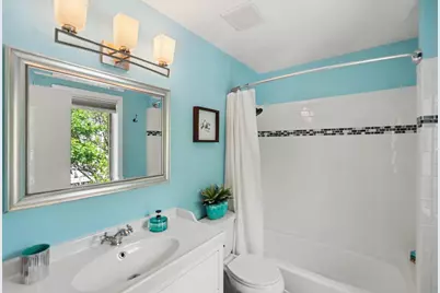 921 Dartmouth Avenue SE, Minneapolis, MN 55414 - Photo 18