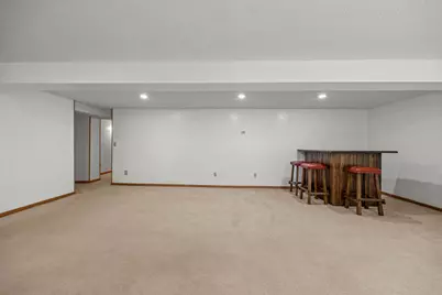 107 Hallam Avenue S, Mahtomedi, MN 55115 - Photo 32