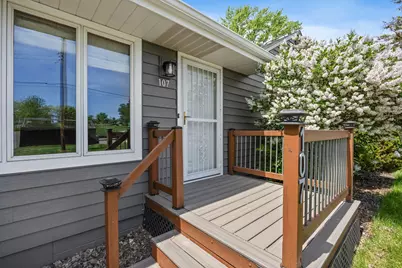 107 Hallam Avenue S, Mahtomedi, MN 55115 - Photo 4