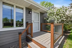 107 Hallam Ave S, Mahtomedi, MN 55115 - Photo 4