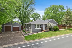 107 Hallam Ave S, Mahtomedi, MN 55115 - Photo 1