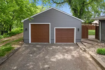 107 Hallam Avenue S, Mahtomedi, MN 55115 - Photo 52