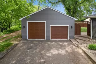 107 Hallam Ave S, Mahtomedi, MN 55115 - Photo 52