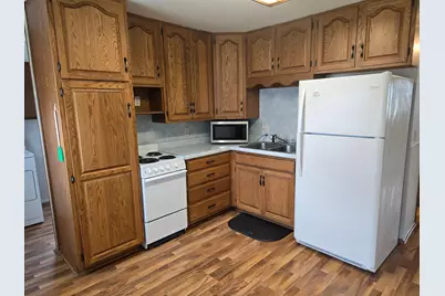 203 Thomas Avenue, Worthington, MN 56187 - Photo 6