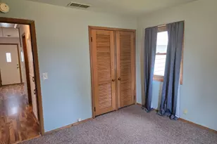 203 Thomas Ave, Worthington, MN 56187 - Photo 12