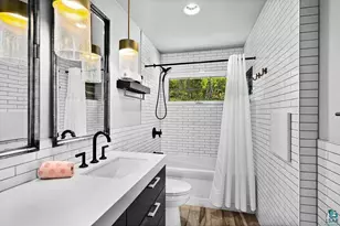 3801 Rockview Ct, Duluth, MN 55804 - Photo 16