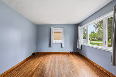 7804 Emerson Avenue N, Brooklyn Park, MN 55444 - Photo 4