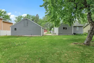 7804 Emerson Ave N, Brooklyn Park, MN 55444 - Photo 30